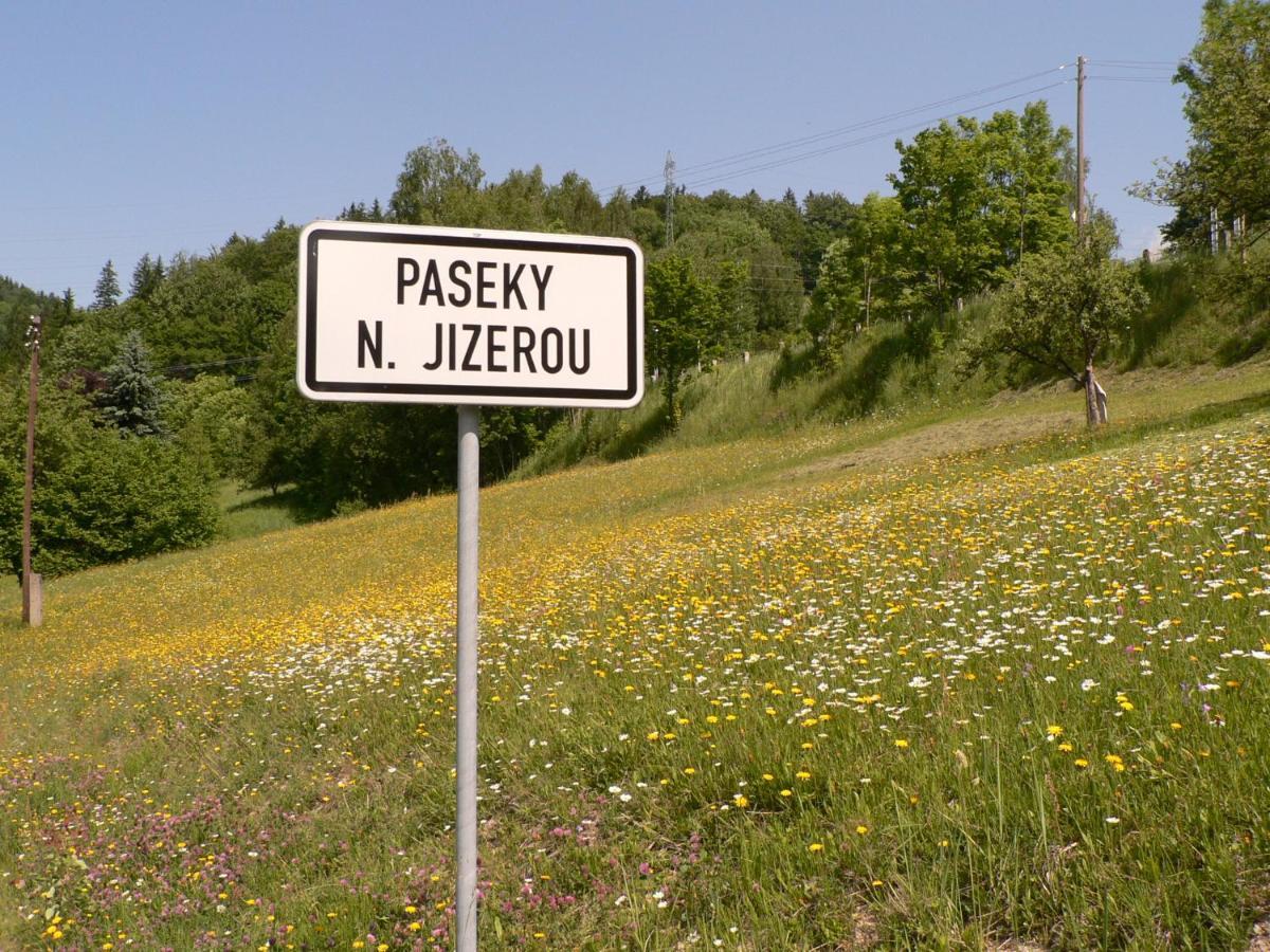 Hostal Na Zvonici Paseky nad Jizerou Exterior foto
