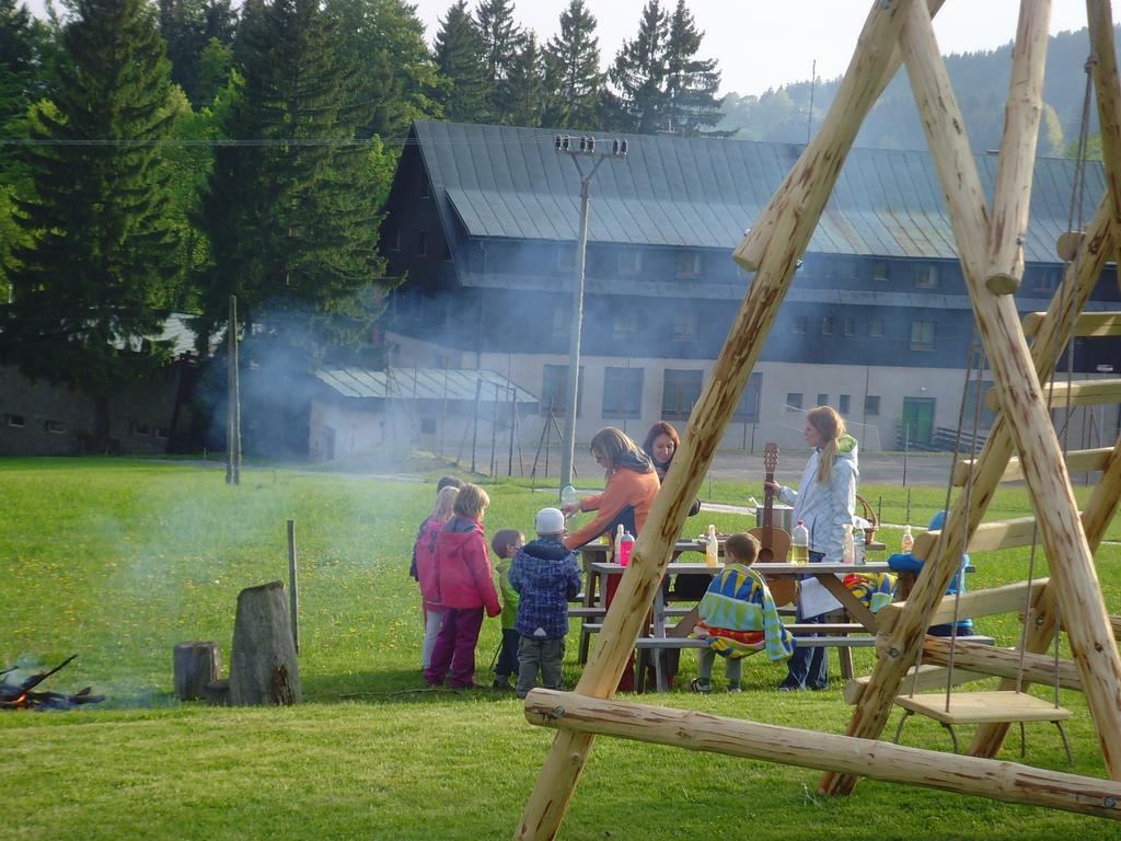 Hostal Na Zvonici Paseky nad Jizerou Exterior foto